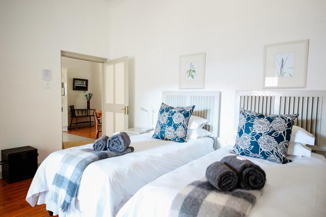 River Bend Guesthouses Храфф-Рейнет Экстерьер фото